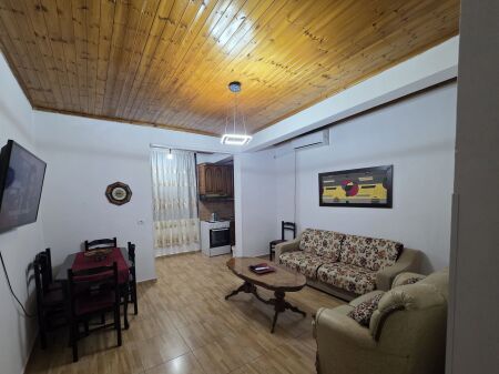 Rent | Shtëpi private 1 + 1 | Varri Bamit | 400€/month