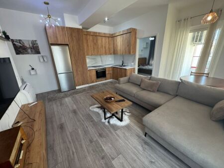 Apartament 2+1 per qira tek Spitalet, rruga Bardhyl