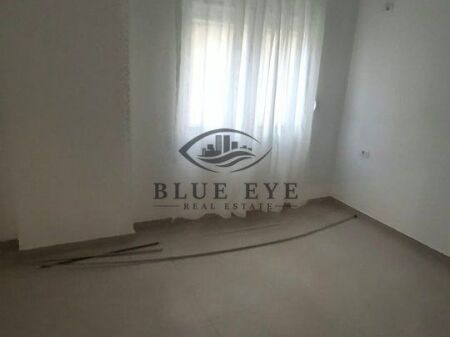 APARTAMENT 2+1+2 ME QERA – AFËR ZJARRFIKËSES!