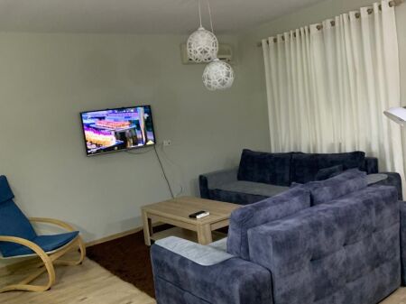 1+1,kat 3 ekzistues,qender,700 euro
