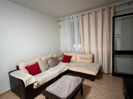 For rent 2+1+2 5 Maji Street 50,000 leke