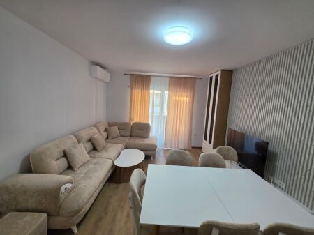 Affitto | Apartament 2 + 1 | Rruga 5 Maji | 550 €/mese