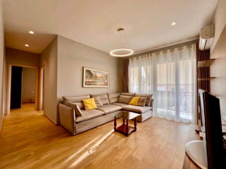 Apartament 2+1 te Komuna E Parisit