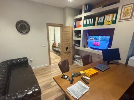 OFFICE FOR RENT 50 M2 21 DECEMBER 80,000 LEKE FH-91696