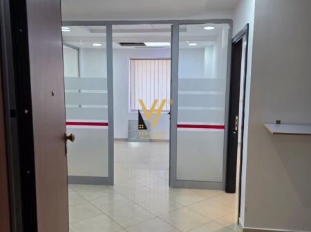 OFFICE 95 M2 FOR RENT AT THE TWIN TOWERS 1,700 EURO