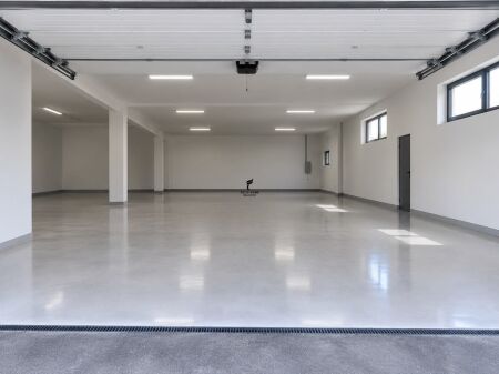 WAREHOUSE FOR RENT 130 M2 ALI DEMI 1200 EURO FH-91623