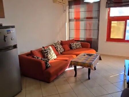 Apartment me qera tek Bashkia