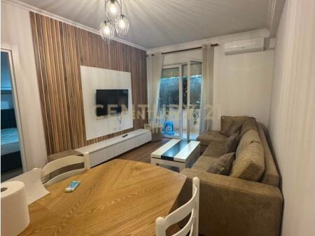 Jepet me qira apartament 2+1+post parkimi ne Selite! 650 € /Muaj 65,000 Lekë /Muaj