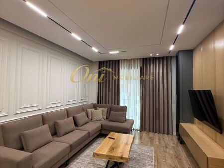 LIQENI I THATE, APARTAMENT PER QERA 2+1+2+POST PARKIMI