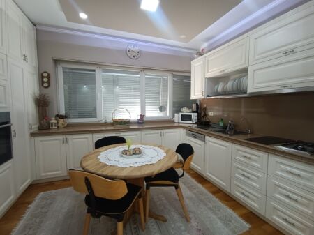 Apartament 2+1 tek 5 Maji