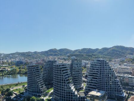 ZYRE PER QERA TEK LAKE VIEW RESIDENCE