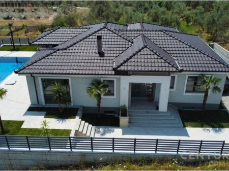 Individual Villa with Pool for Sale in Farke!