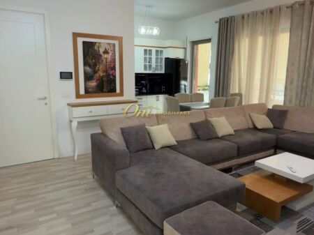 RRUGA E KAVAJES, APARTAMENT PER QERA 2+1