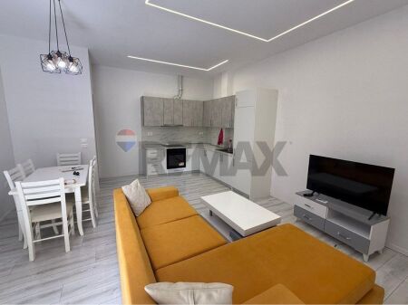 Apartament - Për Qira - Rruga Muhamet Deliu, Tiranë