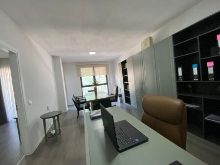 🏢 IN AFFITTO – APPARTAMENTO ADATTO PER UFFICI 📍 a Olimpiku