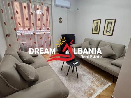 Appartamento 1+1 in affitto, Blocco (ID 42111491)