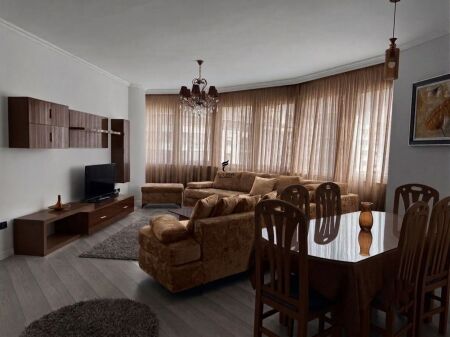 APARTAMENT ME QERA 3+1 PALLATI ME SHIGJETA 1.200 EURO FH-91768