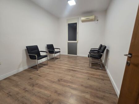 OFFICE FOR RENT – KAVAJËS STREET