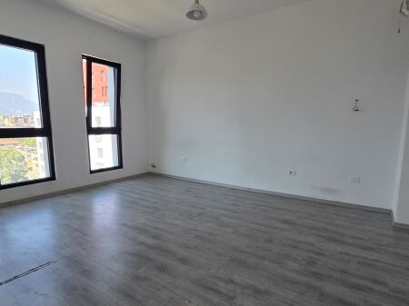 📌 APPARTAMENTO 1+1 IN AFFITTO – SQUARE 21