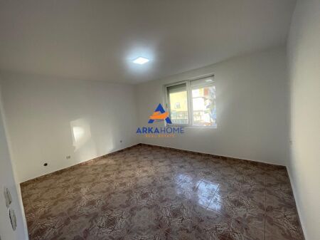 JEPET ME QERA APARTAMENT 2+1 "5 MAJ" 50.000 LEKE
