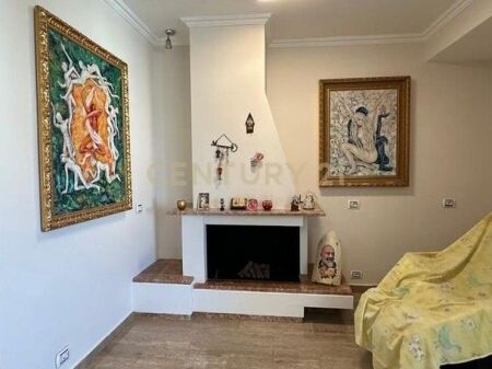🏡 **SHITET APARTAMENT 2+1+2 – RRUGA BARRIKADAVE**