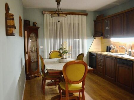 Qira, Apartament 2+1+Blk , Rruga Kavajes, 800 Euro/muaj