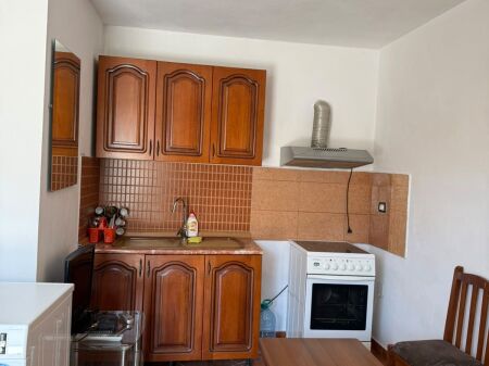 Garsionjere per qera Siri kodra !