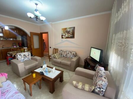 Shitet , Apartament 2+1+2, Ish Tregu Elektrik , Tirane . Empire73700