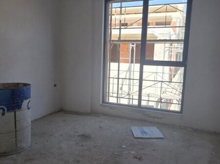 Apartment 2+1 for sale at Kompleksi Diellon, Paskuqan.
