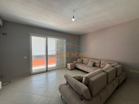 Qera, Apartament 2+1+2, Kopshti Botanik Tiranë