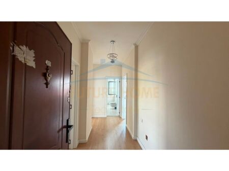 Shitet,Apartament 2+1,Don Bosko, Tiranë.