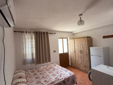 GARSIONERE 25,000 LEKE 5 MAJI