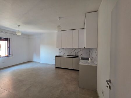 🏡 Apartment 2+1+2+Parking for rent  📍Urban Gate Complex, Astir 💰 Price: 45,000 Lek/Month