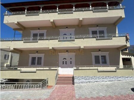 In vendita, Villa su 4 piani, Porcelan, Tirana.