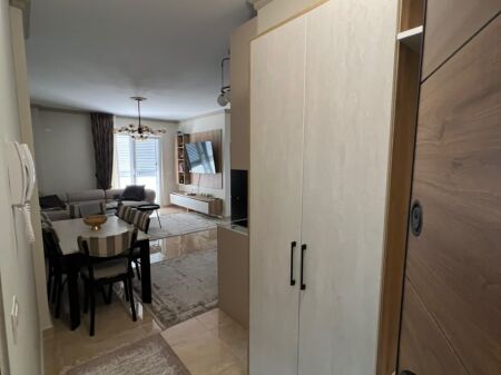Apartament 2+1 me Qira – Spitallë, pranë Billës