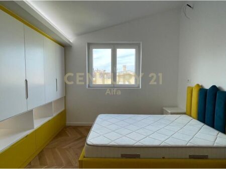3+1 apartment for rent with veranda, parking space included – new furniture, Botanical Garden!