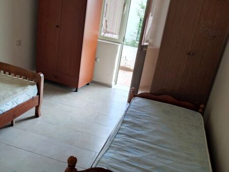 MONOLOCALE 24.000 LEKE MERCATO ELETTRICO