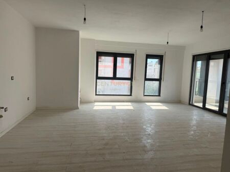 Apartment /Office 2+1+2 for rent New Boulevard, Ndregjoni Complex 900 € /Month 90,000 Lekë /Month