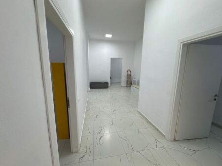 IN AFFITTO | Appartamento 2+1, Vicino Donika Center