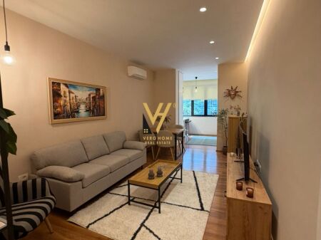 JEPET APARTAMENT 2+1 ME QERA TE BLLOKU 90.000 LEKE