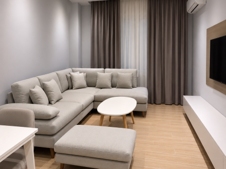 Apartament 1+1+parkim afer vila L2