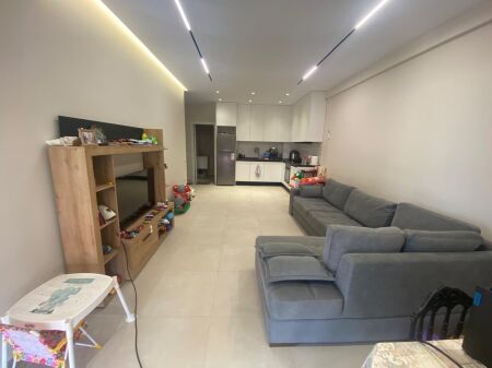 Affitto | Apartament 1 + 1 | Rruga 5 Maji | 550 €/mese
