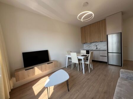 Jepet me qira apartament 1+1