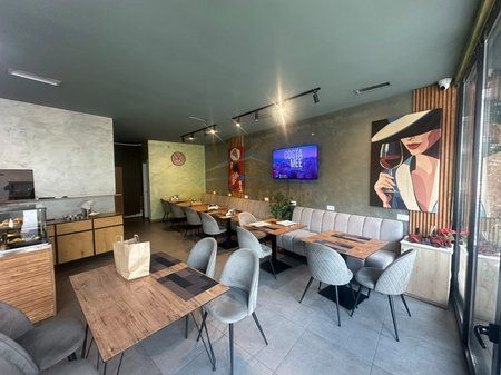 Vendesi Bar-Ristorante-Pizzeria in vendita, Rruga e Dibrës, Tirana.