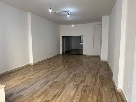 Apartament Biznesi ME QIRA | Donika Center, Rruga Mine Peza