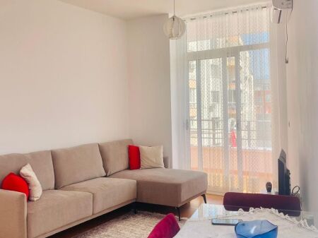 Appartamento 1+1 in vendita ad Astir, presso il Kompleksi Fratari, Yzberisht, Kashar.