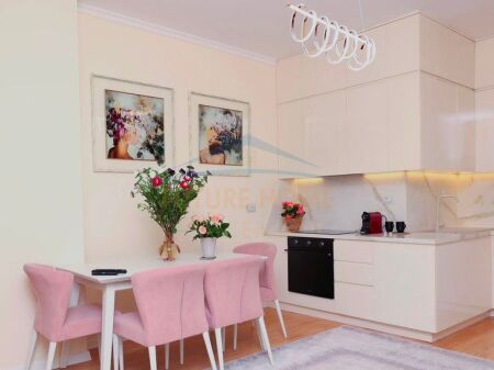 Qera, Super Apartament 2+1, Rruga e Kosovareve, Tirane