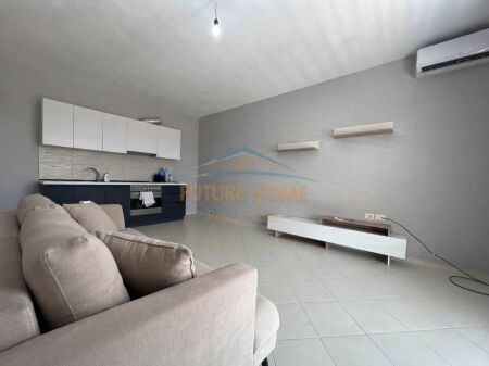 Qera, Apartament 2+1+2, Kopshti Botanik, Tiranë