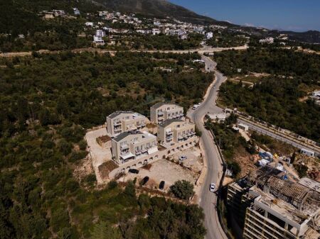 Vendita, Monolocale+Parcheggio, Complesso “Sofo Duni”, Dhermi
