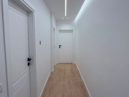 APARTAMENT PER SHITJE 2+1+2 - 21 DHJETORI